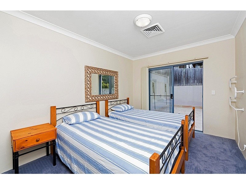 1/1 Cliff Avenue, Avoca Beach NSW 2251