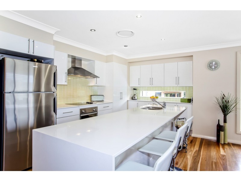 164 Copacabana Dr, Copacabana NSW 2251