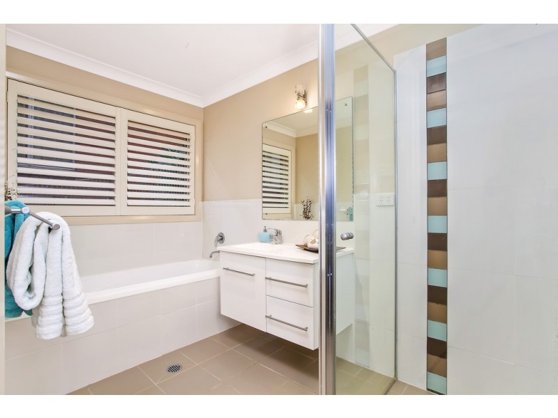 164 Copacabana Dr, Copacabana NSW 2251