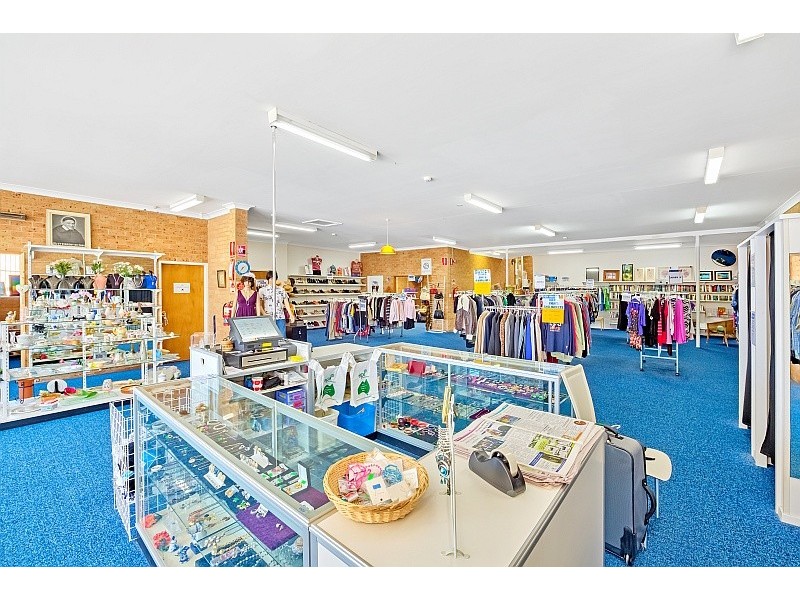 11 Victoria Avenue, The Entrance NSW 2261