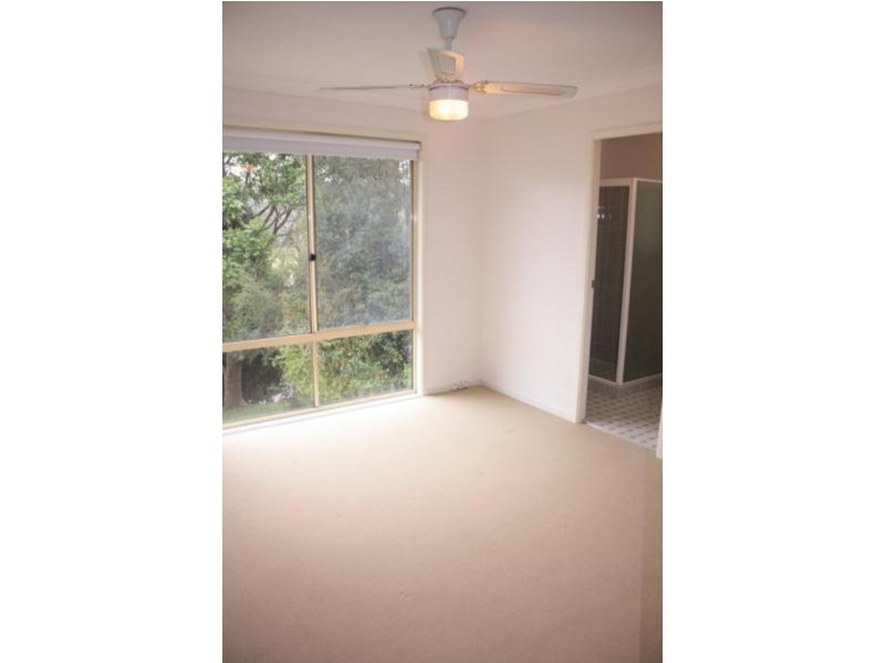 13 Pineridge Close, Lisarow NSW 2250