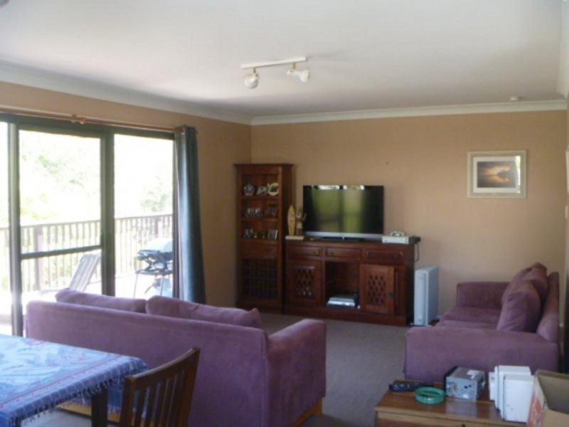 11 Cape Three Points Road, Avoca Beach NSW 2251