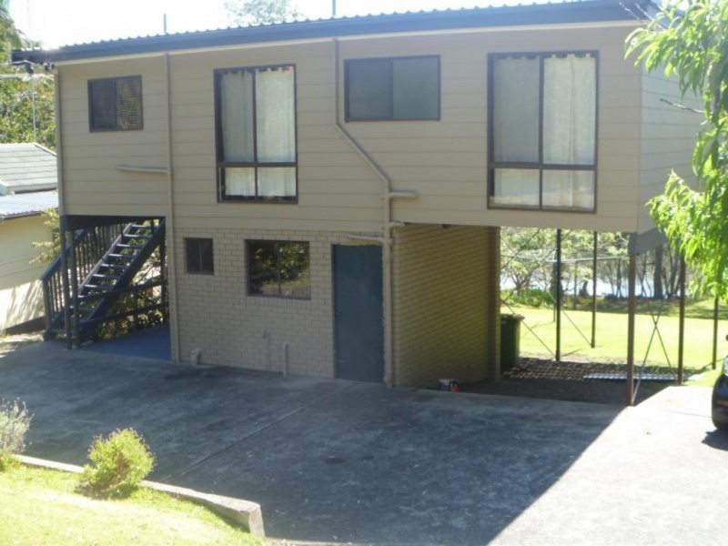 11 Cape Three Points Road, Avoca Beach NSW 2251