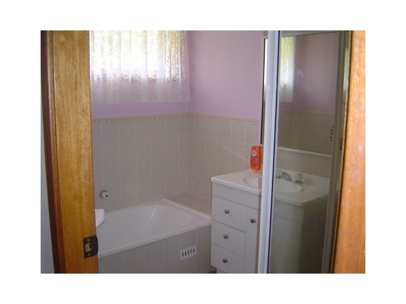 1/176 The Round Drive, Avoca Beach NSW 2251