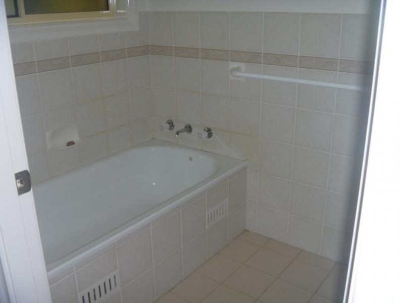 2/21 Charles Kay Drive, Terrigal NSW 2260