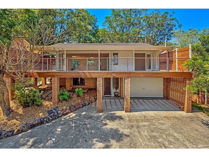 32 Hillside Road, Avoca Beach NSW 2251