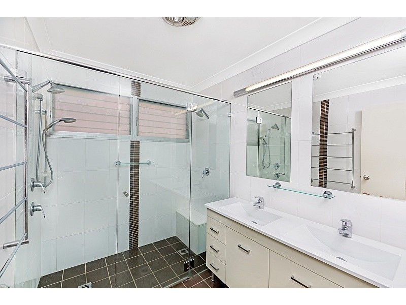 32 Hillside Road, Avoca Beach NSW 2251