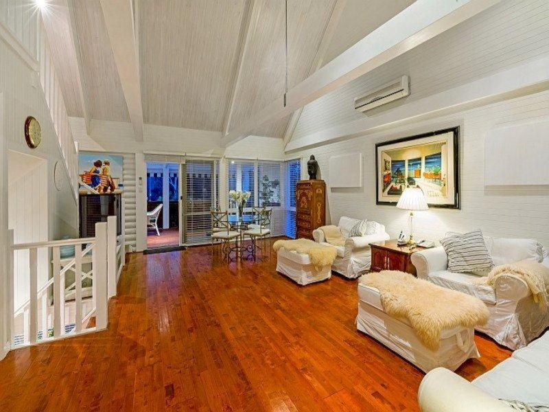 25 Tramway Road, North Avoca NSW 2260