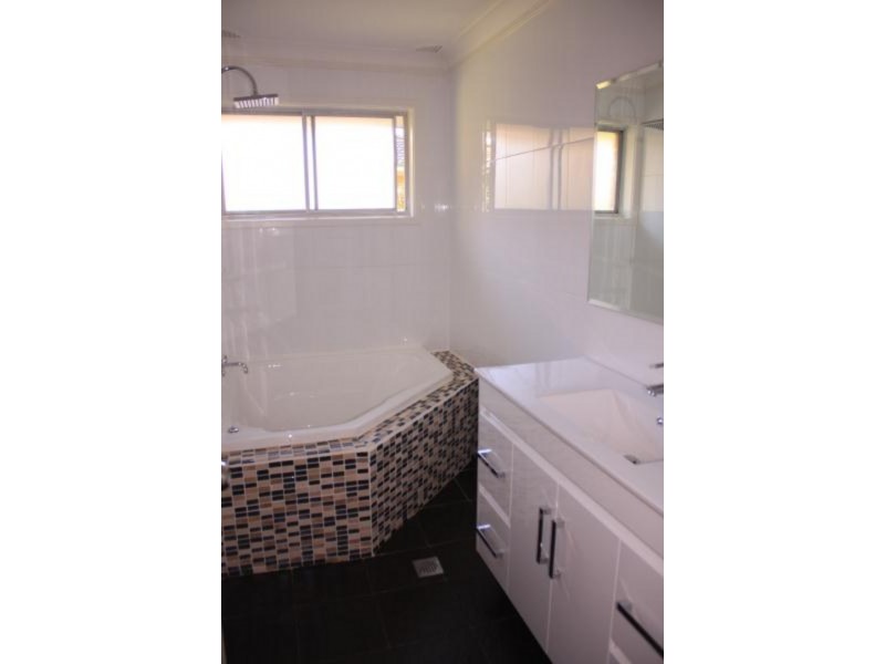 16 Raymond Terrace, Terrigal NSW 2260