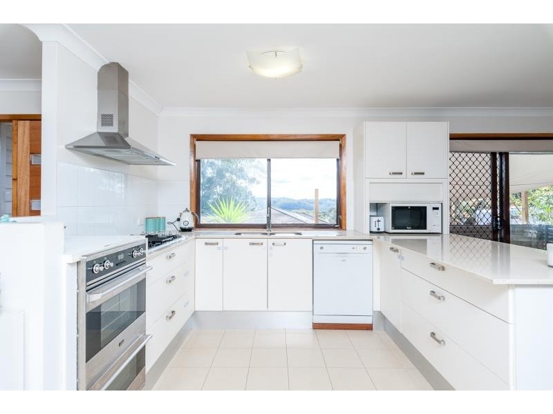 16 Baronga Road, Avoca Beach NSW 2251