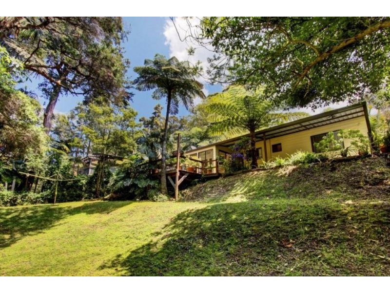 9 Palmgrove Place, North Avoca NSW 2260