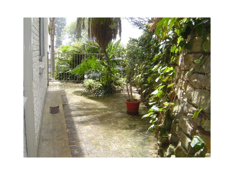 2/138 AVOCA DR, Avoca Beach NSW 2251