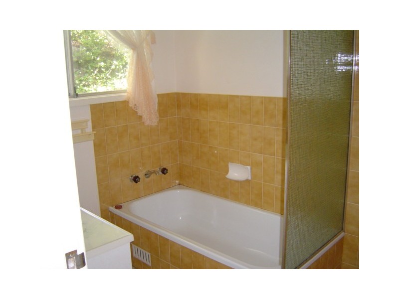 21A Fiesta Cres, Copacabana NSW 2251