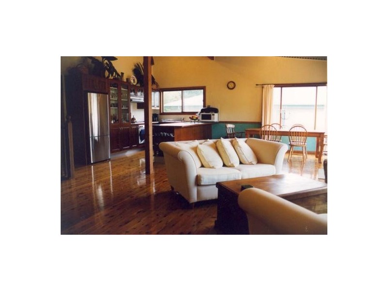 21 Solander, Avoca Beach NSW 2251