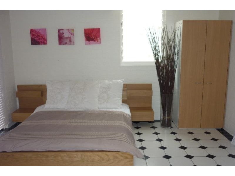 2/13 Woolunga Avenue, Terrigal NSW 2260