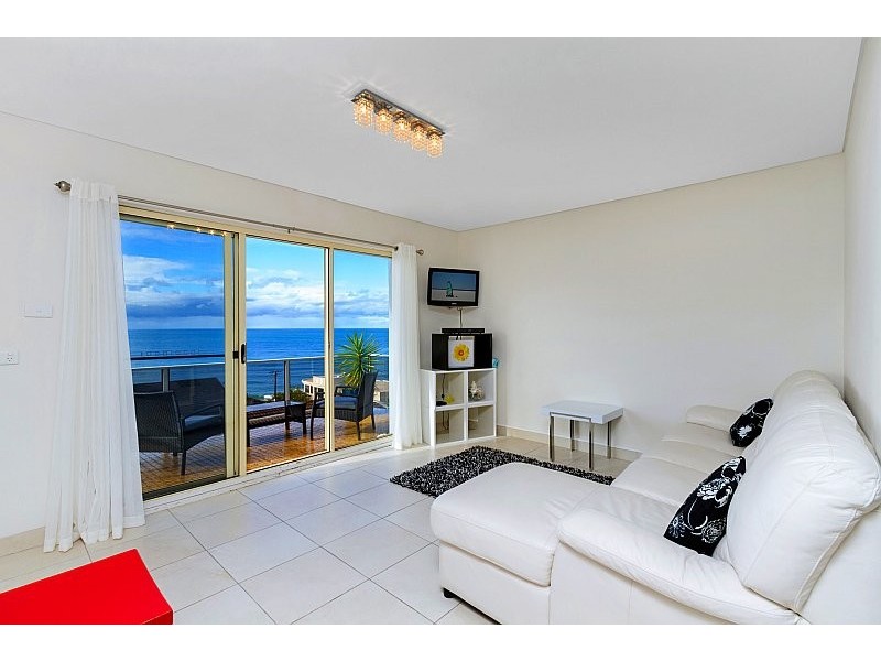 12/15 Barnhill Road, Terrigal NSW 2260