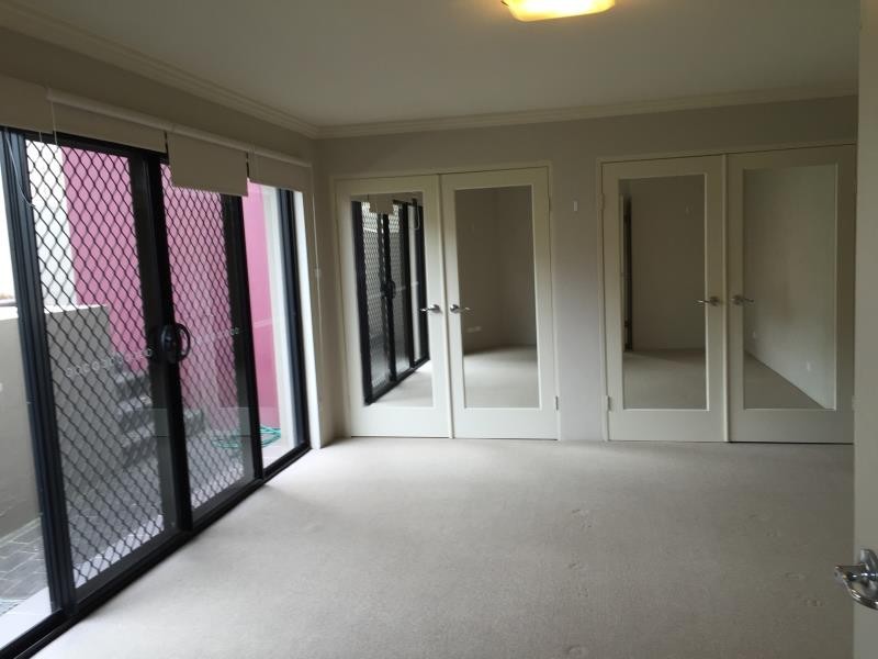 2/27-29 Whiting Avenue, Terrigal NSW 2260