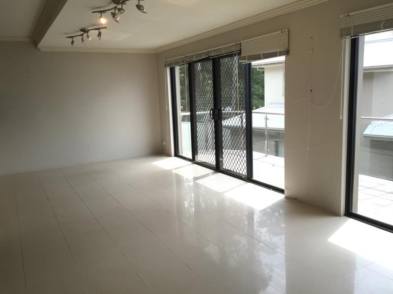 2/27-29 Whiting Avenue, Terrigal NSW 2260