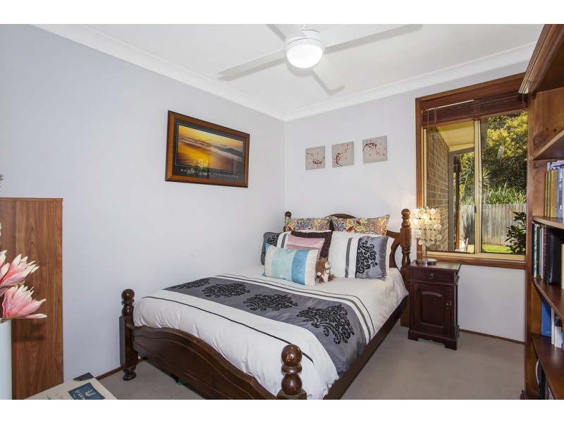 2/176 The Round Drive, Avoca Beach NSW 2251