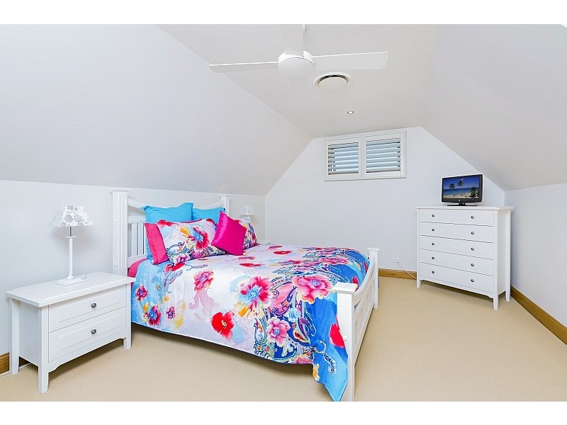 2 Digby Road, Springfield NSW 2250