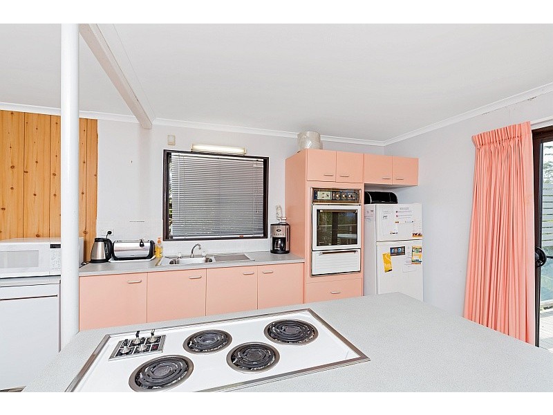 30 Fairscene Crescent, Avoca Beach NSW 2251