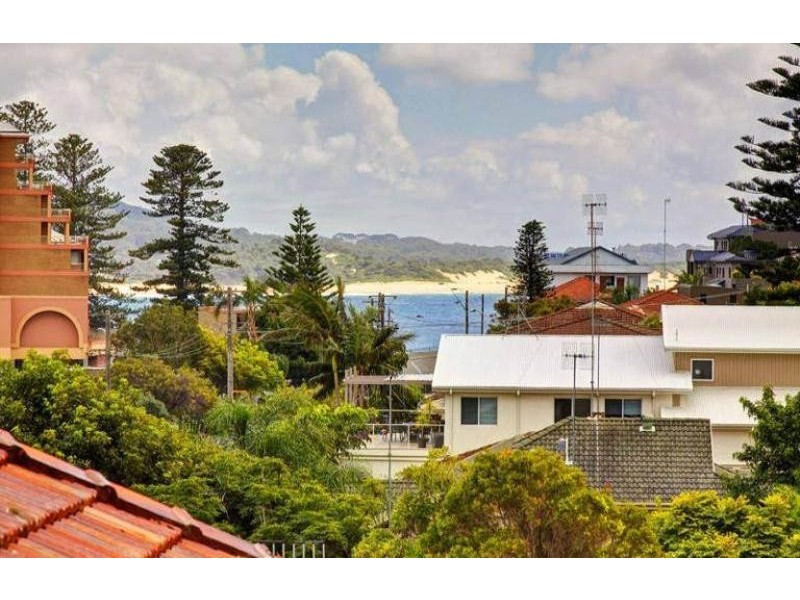 1/44 Ash Street, Terrigal NSW 2260