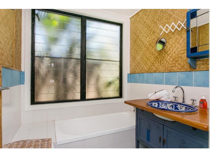 8 Glasgow Street, Suffolk Park NSW 2481