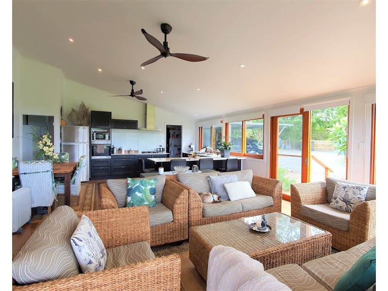 1696 Hinterland Way, Mcleods Shoot NSW 2479