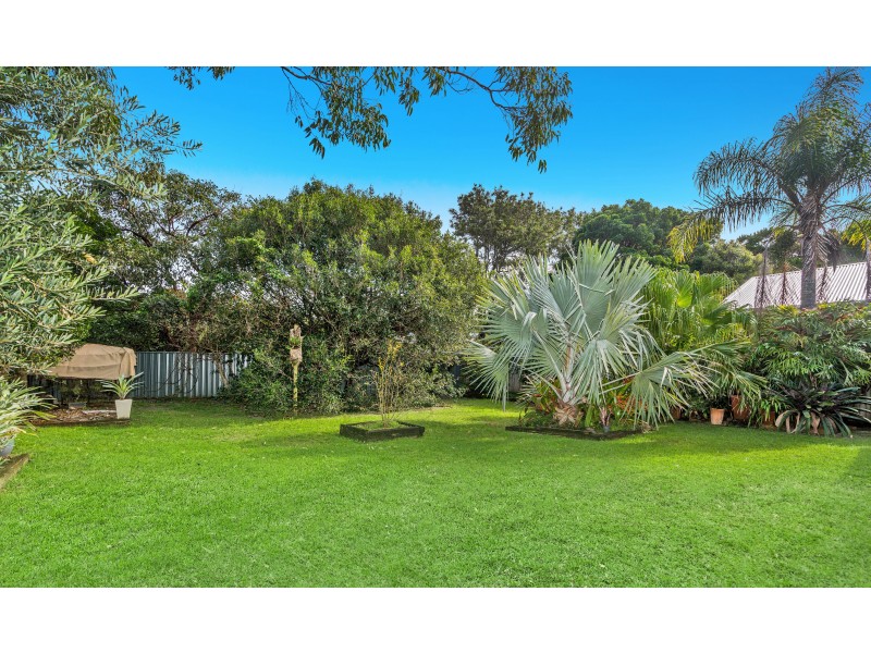 32 BRANDON STREET, Suffolk Park NSW 2481