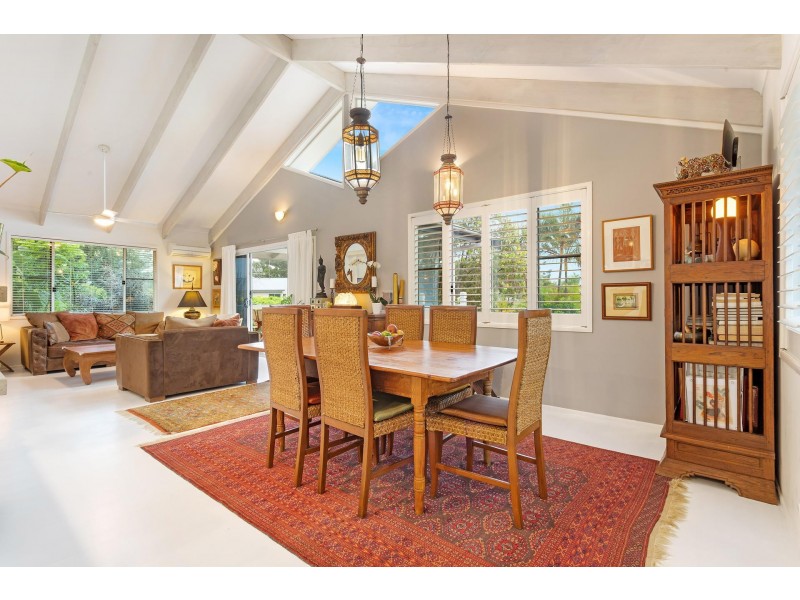 11 Hakea Crescent, Suffolk Park NSW 2481