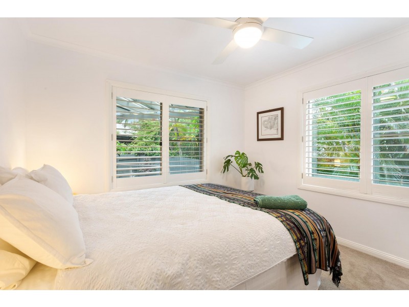 11 Hakea Crescent, Suffolk Park NSW 2481