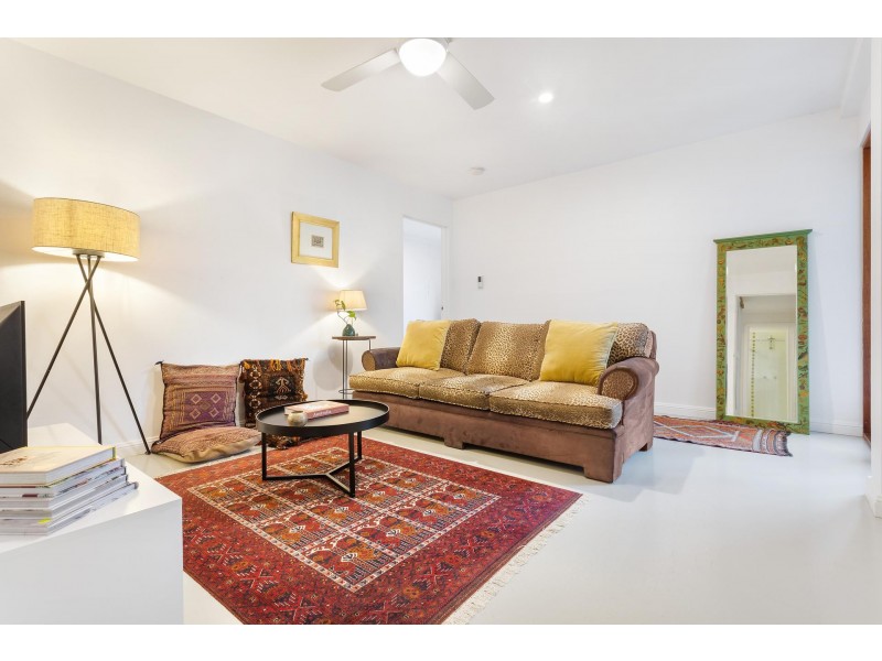 11 Hakea Crescent, Suffolk Park NSW 2481