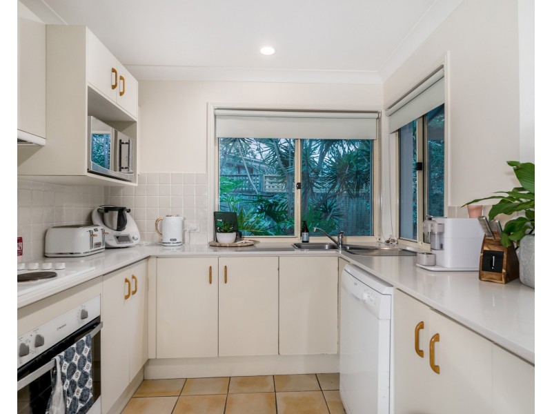 2/50 Armstrong Street, Suffolk Park NSW 2481
