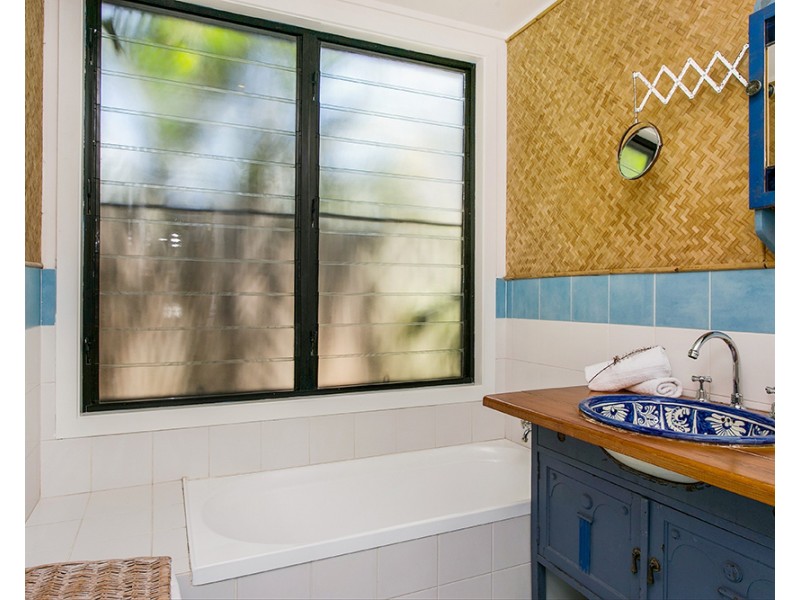 8 Glasgow Street, Suffolk Park NSW 2481