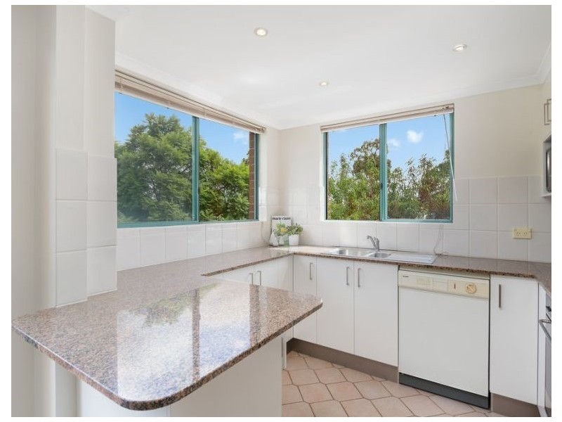 25/18 Centennial Avenue, Chatswood NSW 2067