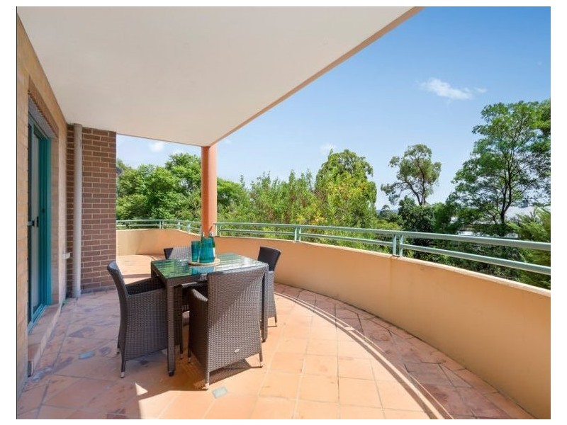 25/18 Centennial Avenue, Chatswood NSW 2067