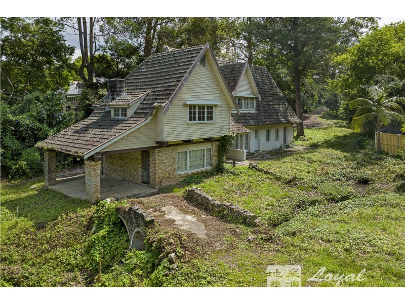 11 & 11A Womerah Street, Turramurra NSW 2074