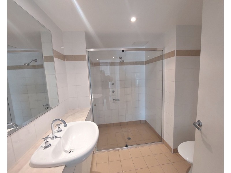 702/2A Help Street, Chatswood NSW 2067