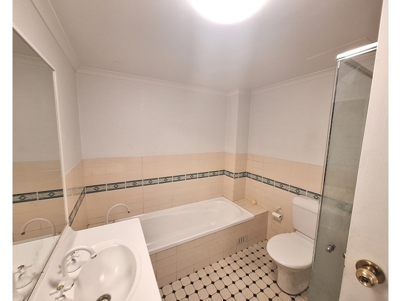 8/143 Ernest Street, Crows Nest NSW 2065