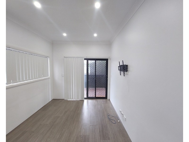 A/145A Noble Avenue, Greenacre NSW 2190