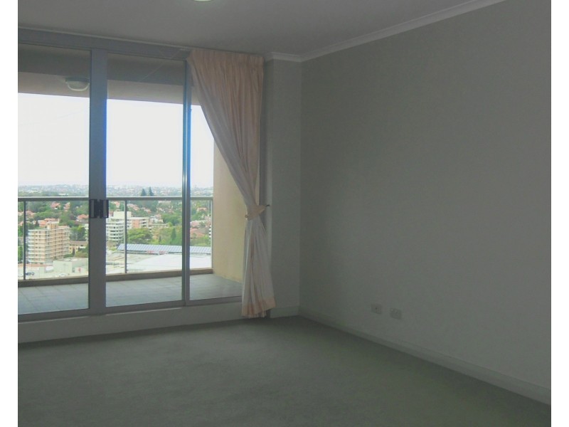 2105/2A Help Street, Chatswood NSW 2067