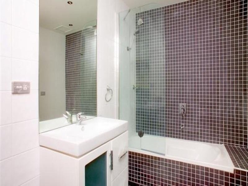 8 Anzac Parade, Kensington NSW 2033