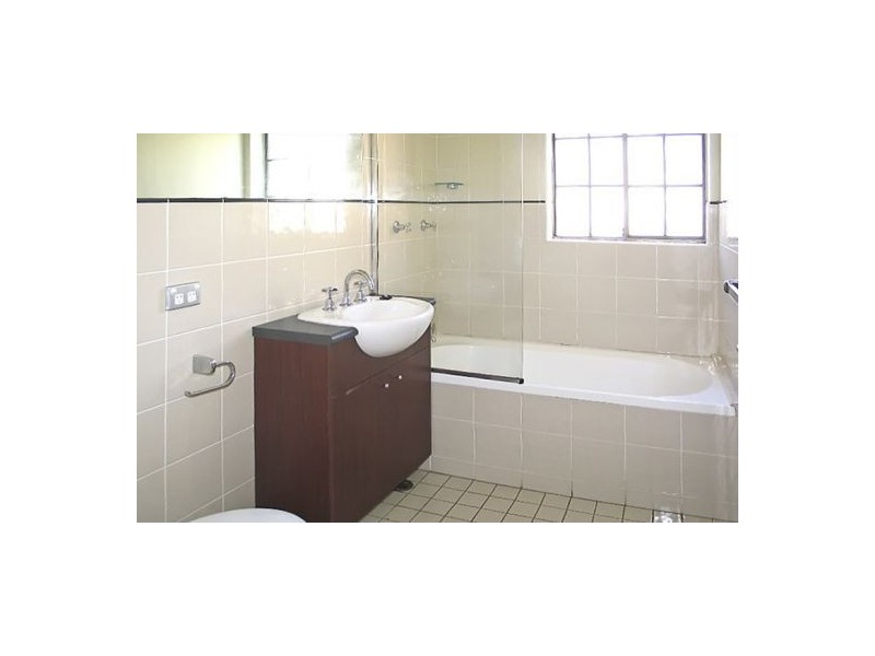 2/20 Ross Street, Glebe NSW 2037