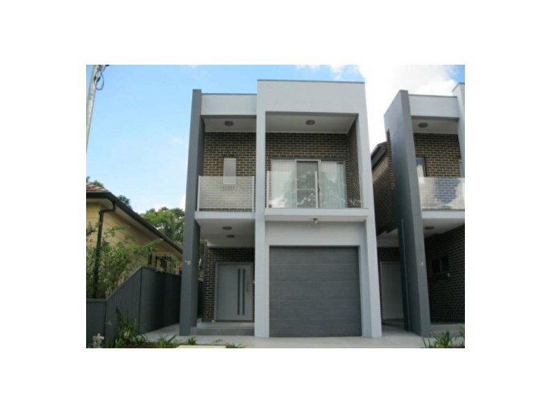 39 Universal Road, Mortdale NSW 2223