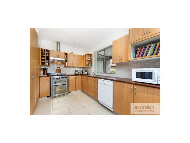 36 Blair Ave, East Hills NSW 2213
