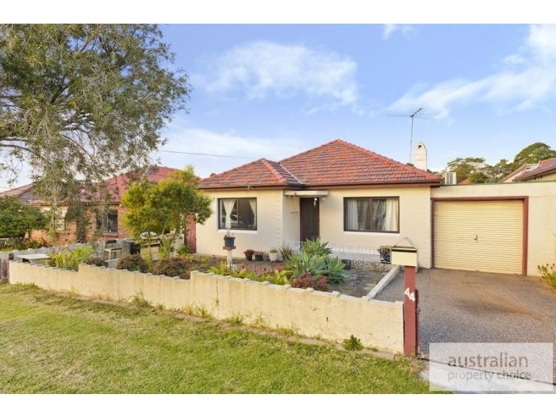 44 Proctor Ave, Kingsgrove NSW 2208