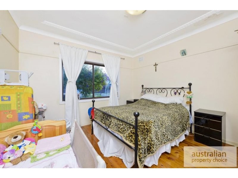44 Proctor Ave, Kingsgrove NSW 2208