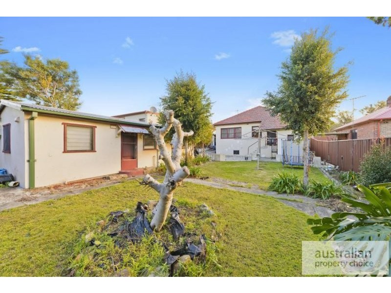 44 Proctor Ave, Kingsgrove NSW 2208