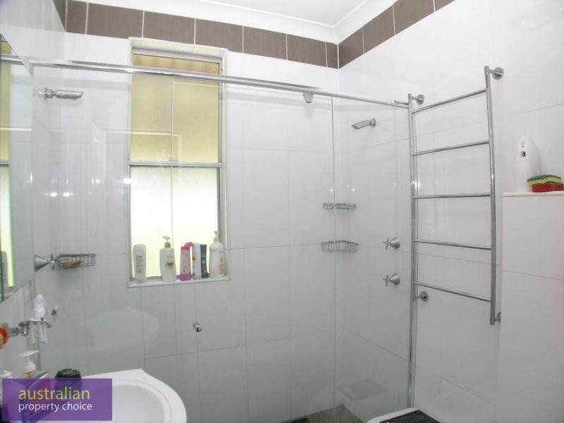 4 Peake Parade, Peakhurst NSW 2210