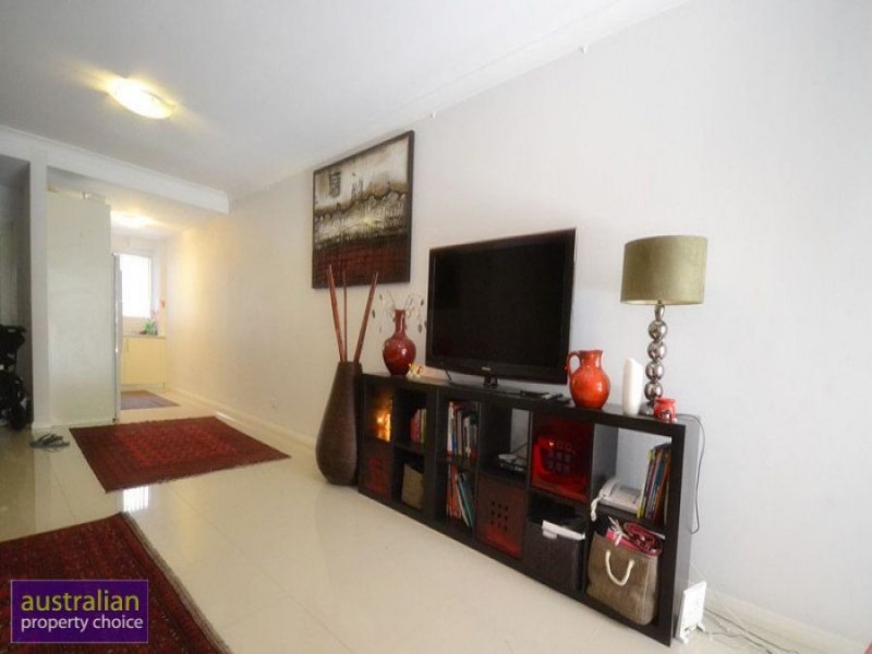 2 / 58-60 Cairds Avvenue, Bankstown NSW 2200